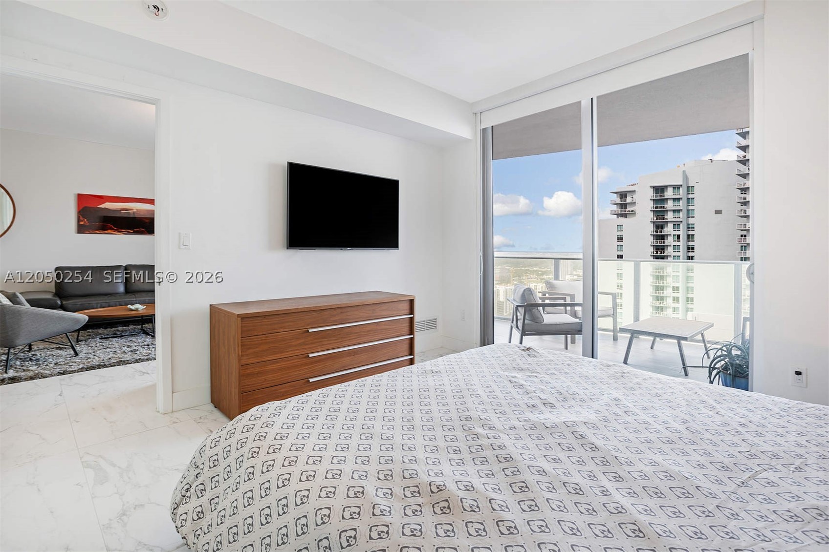 ARIA ON THE BAY CONDO - Residential