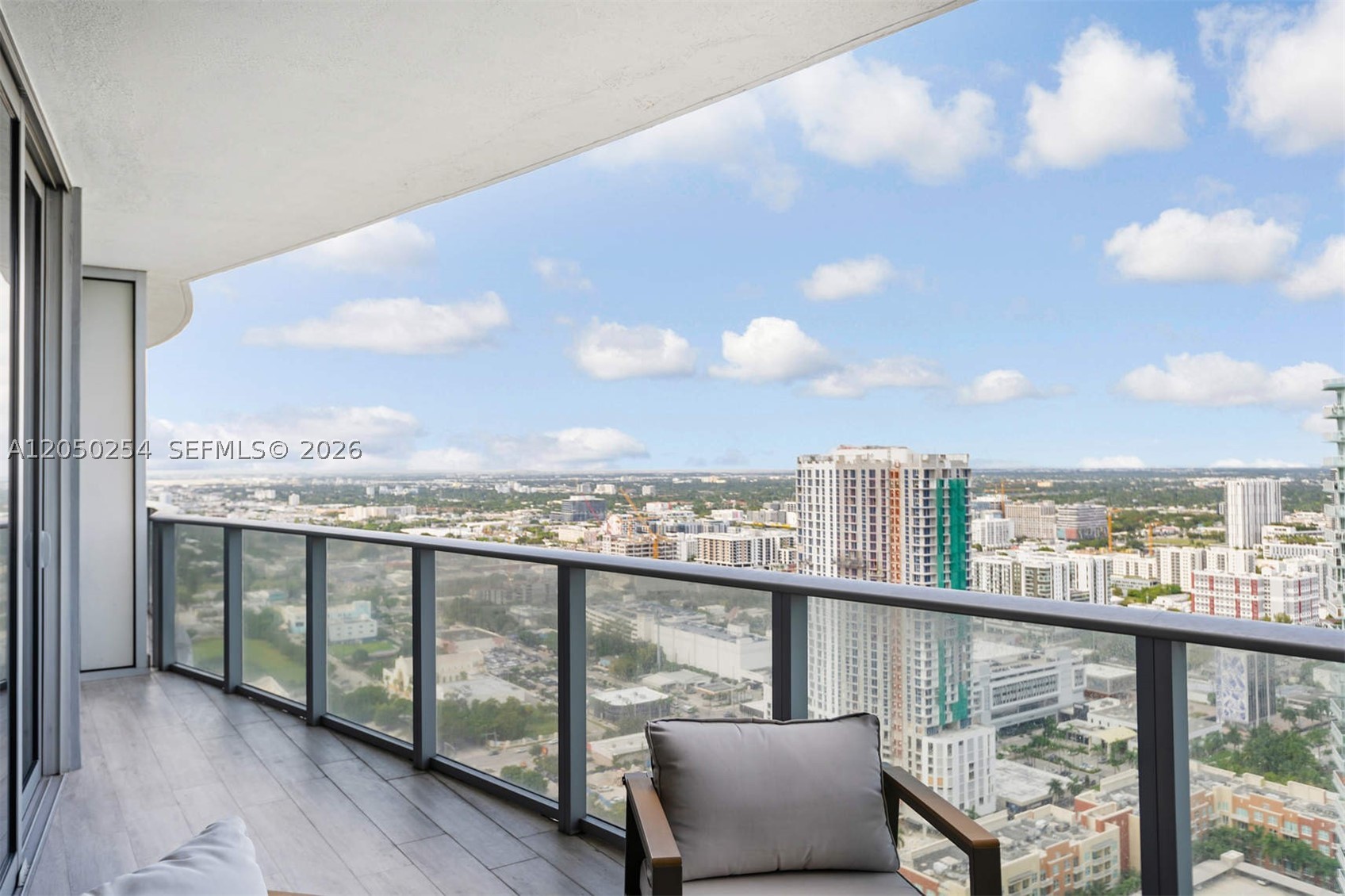 ARIA ON THE BAY CONDO - Residential