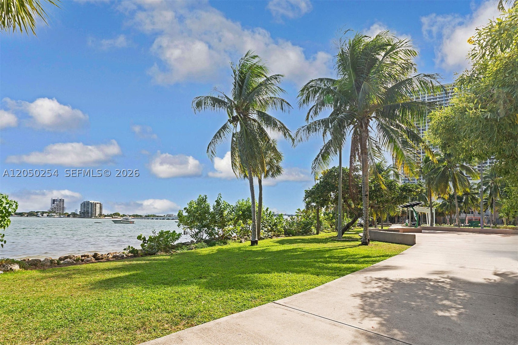 ARIA ON THE BAY CONDO - Residential