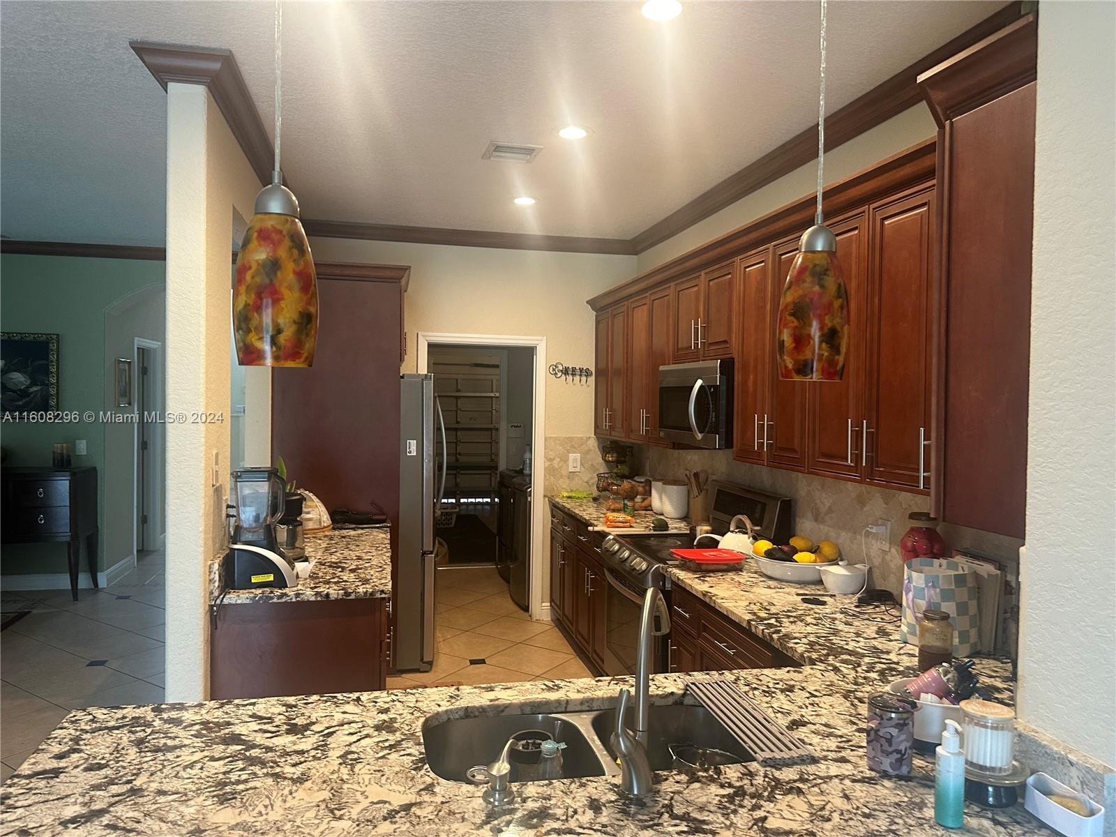 SABAL LAKES PH 4 - Residential