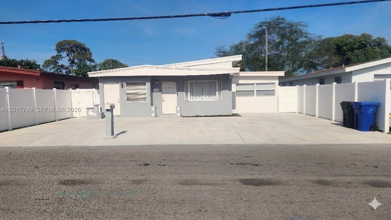 Charming 4-bedroom, 2-bathroom home in Fort Lauderdale featuring a spacious open floor plan. The updated kitchen features modern appliances and ample counter space. Enjoy the comfort of a large living area with natural light pouring in through the windows. The backyard provides a private retreat with plenty of room for outdoor activities. 
Conveniently located a short drive from Fort Lauderdale beach, las olas, and a large park with track, basket ball/ base ball field, tennis and large pool with a splash pad. 
This is a wonderful opportunity for both living and playing.