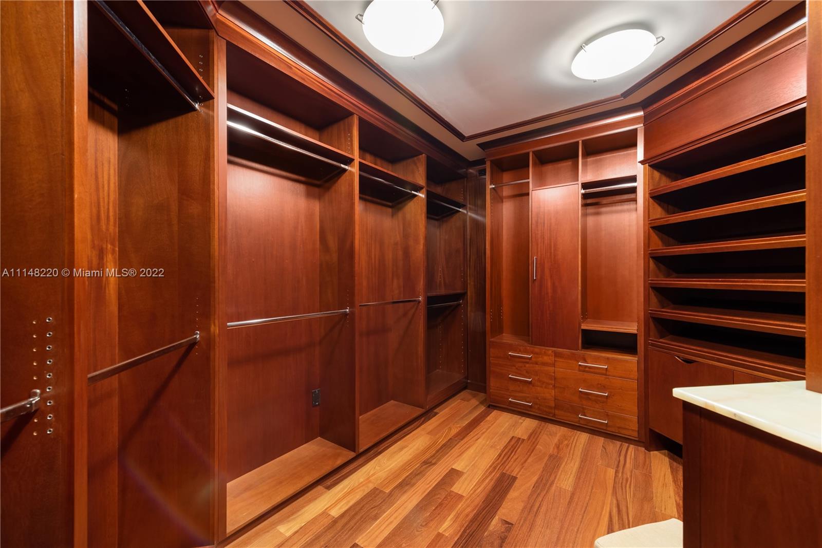 SANTA MARIA CONDO - Residential