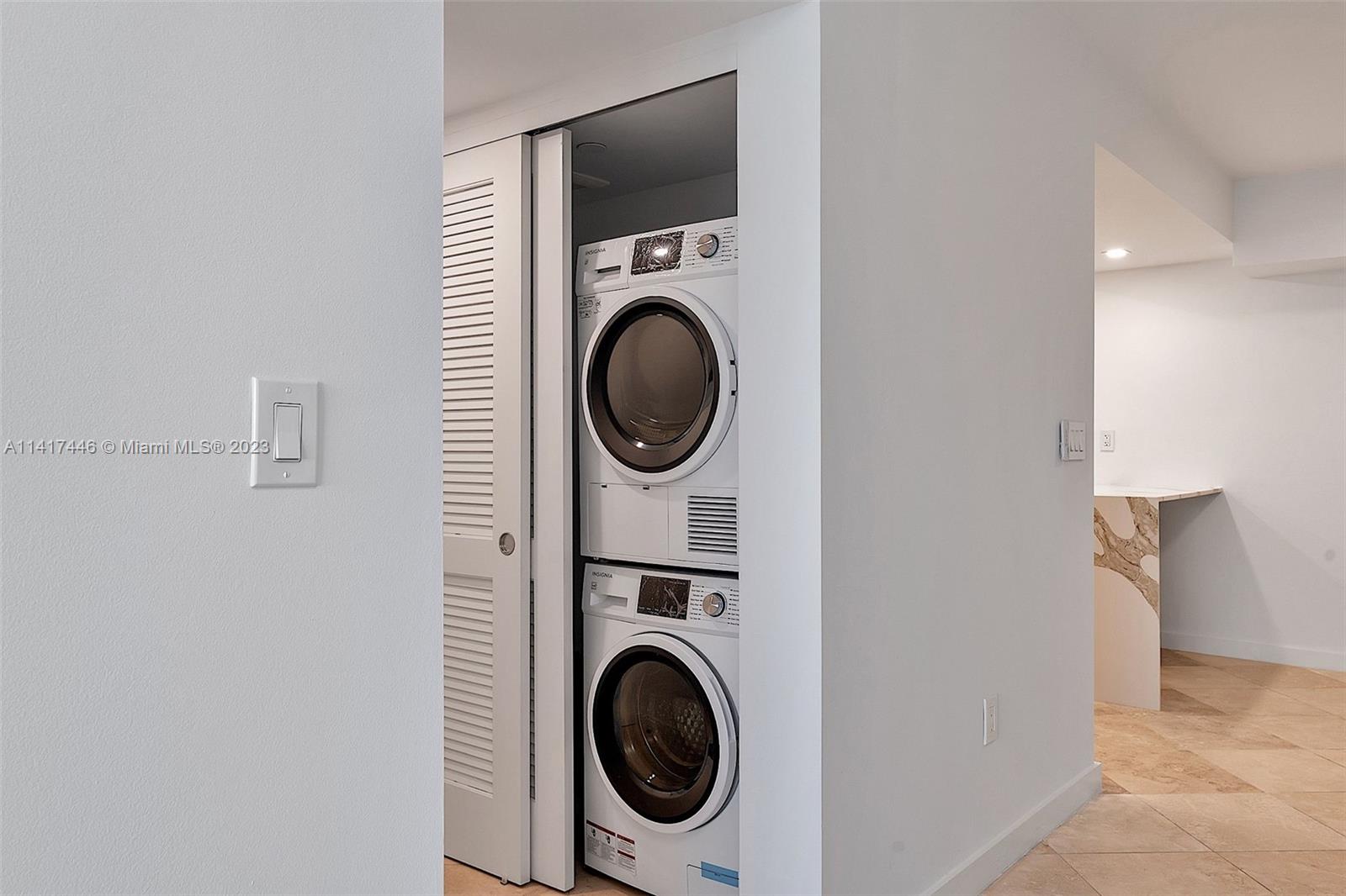NINE ISLAND AVENUE CONDO - Residential Lease