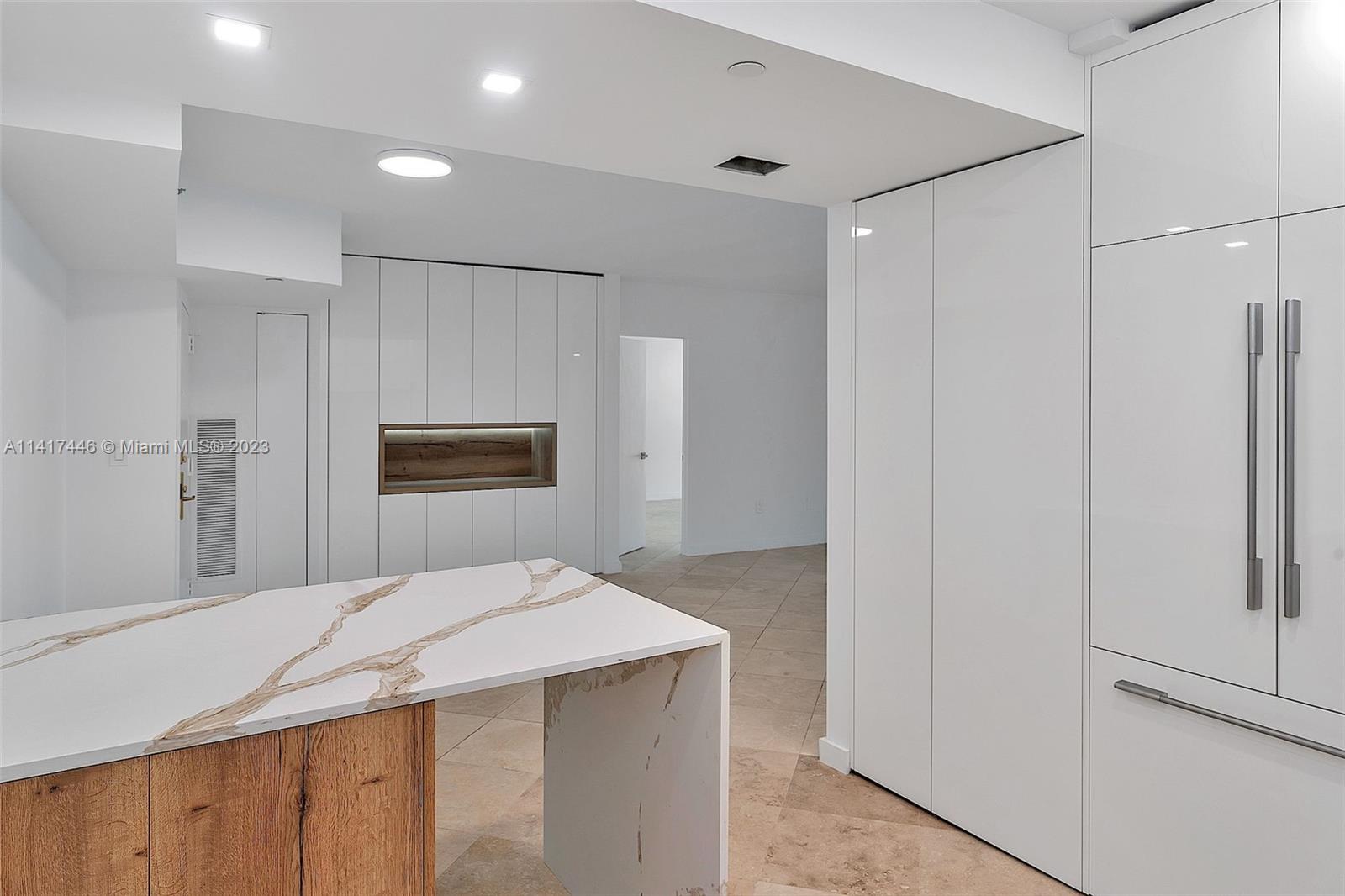 NINE ISLAND AVENUE CONDO - Residential Lease