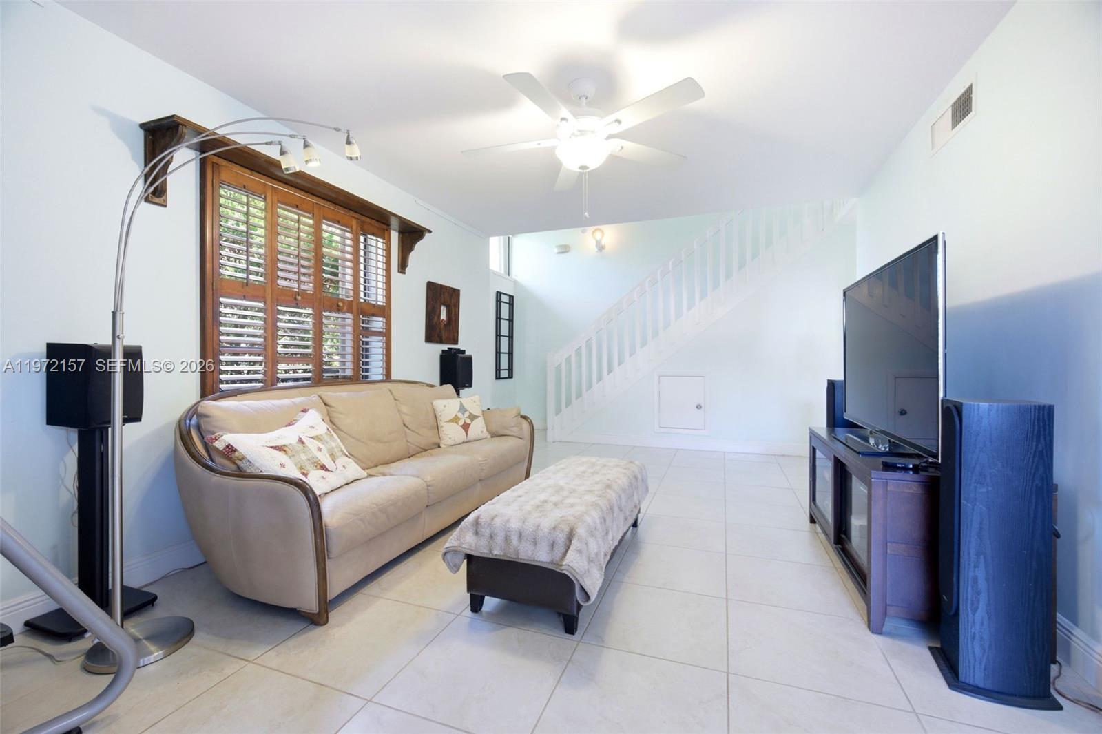 GREENGLADES CONDO 1 - Residential