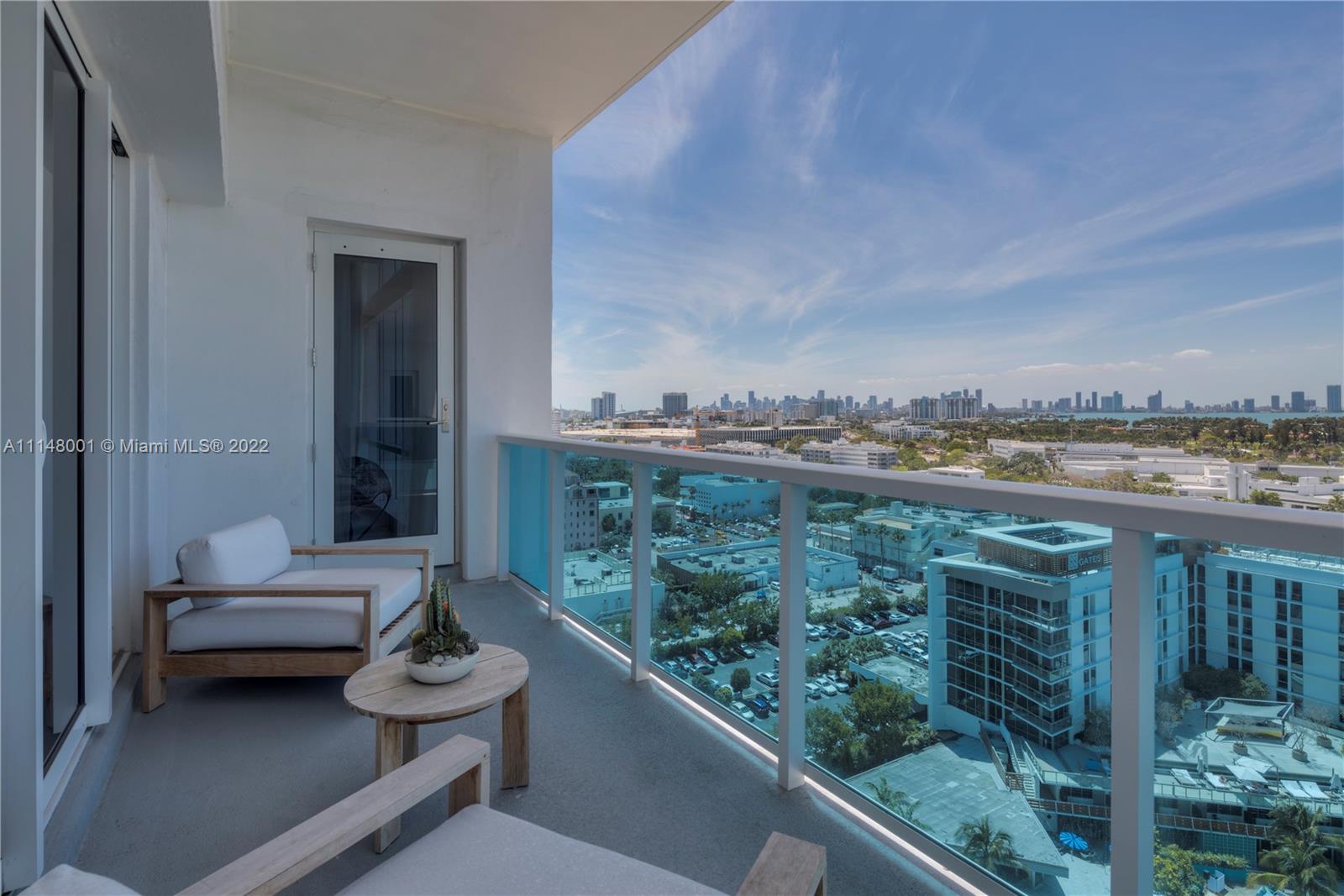 1 Hotel & Homes - Residential