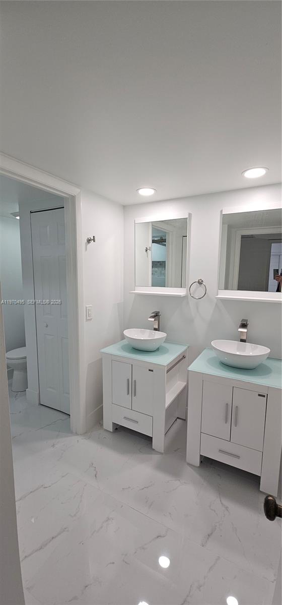 MERIDIAN PARK - Residential Lease