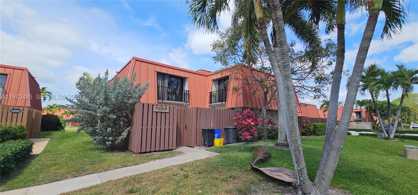 MERIDIAN PARK - Residential Lease