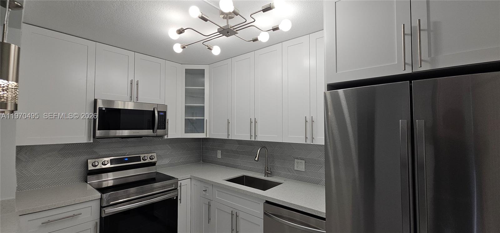 MERIDIAN PARK - Residential Lease