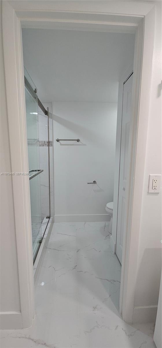 MERIDIAN PARK - Residential Lease