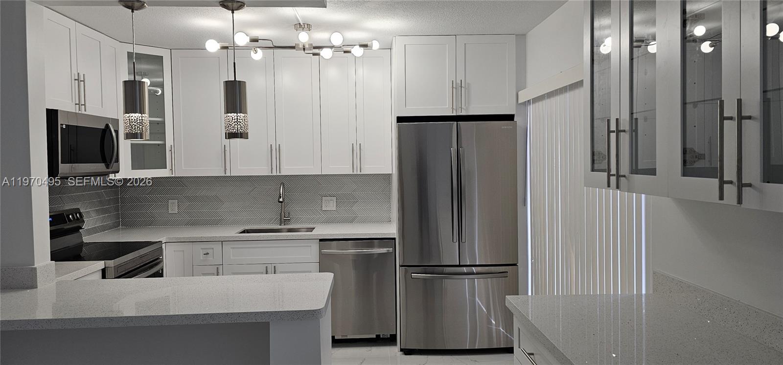 MERIDIAN PARK - Residential Lease
