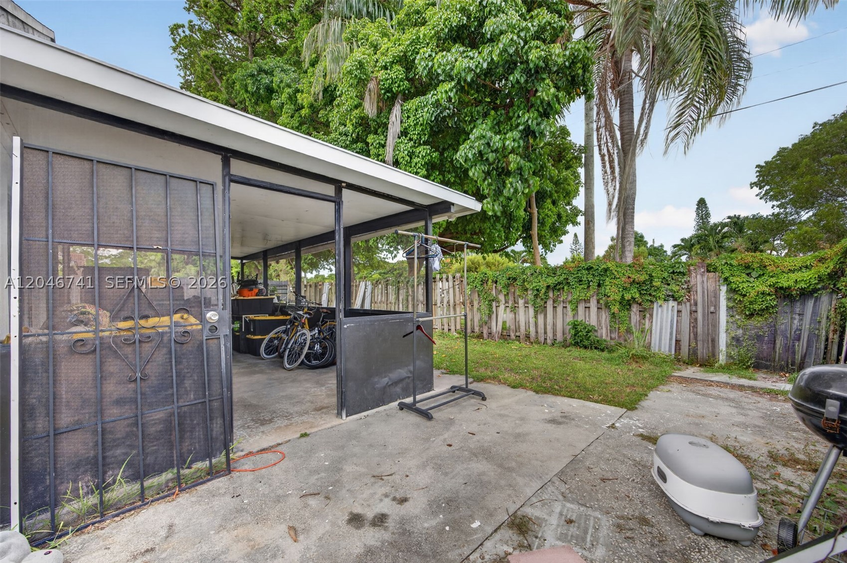 VILLAS OF PALM BAY - Residential