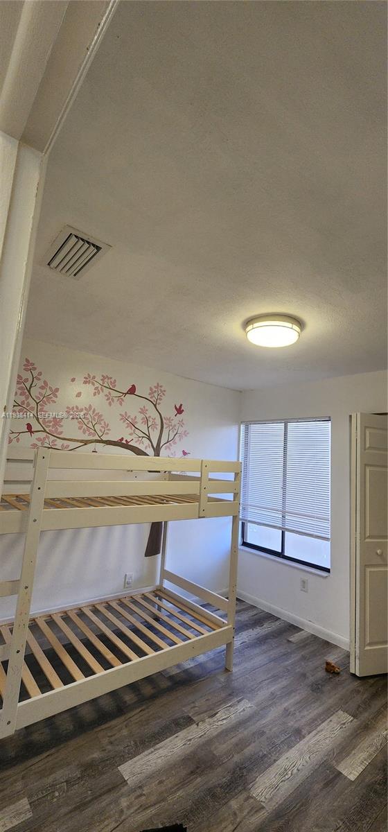 MEADOWS OF MIRAMAR PHASE - Residential Lease