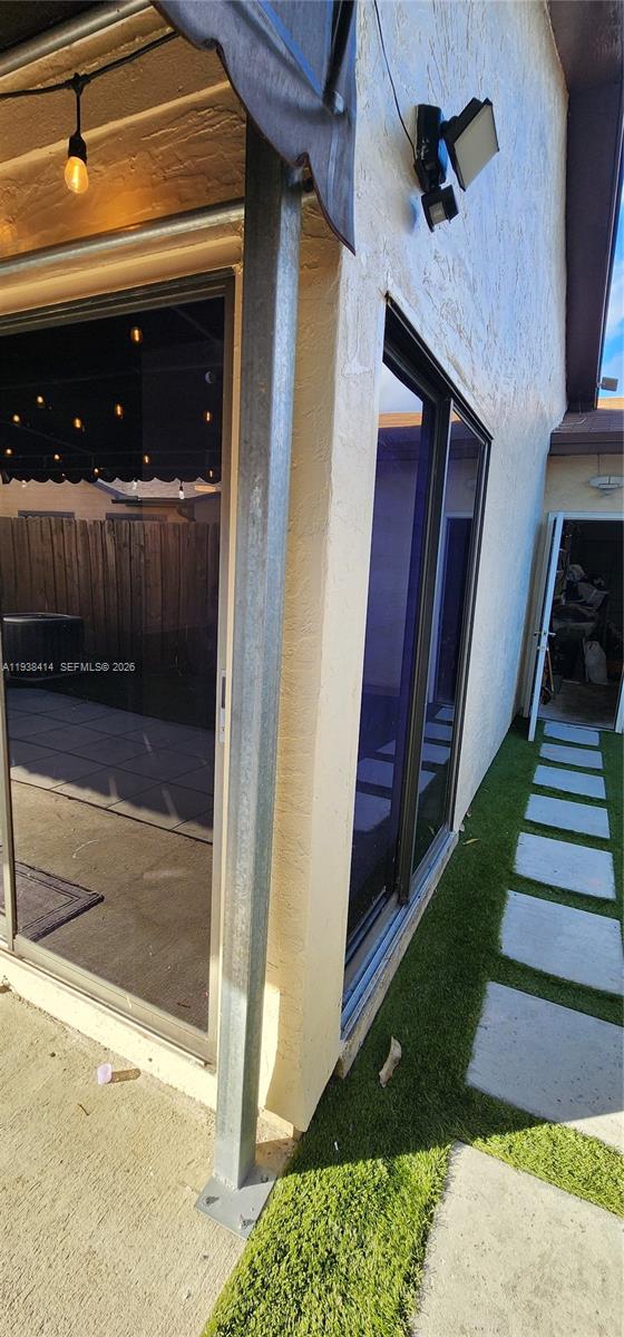 MEADOWS OF MIRAMAR PHASE - Residential Lease