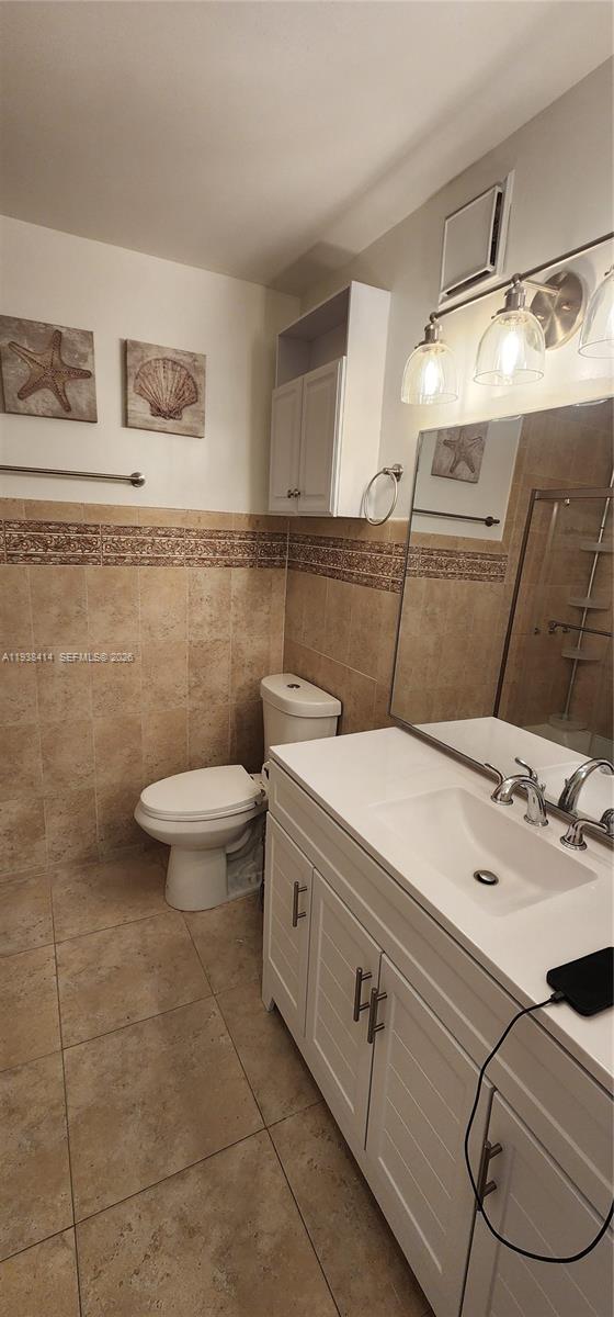 MEADOWS OF MIRAMAR PHASE - Residential Lease