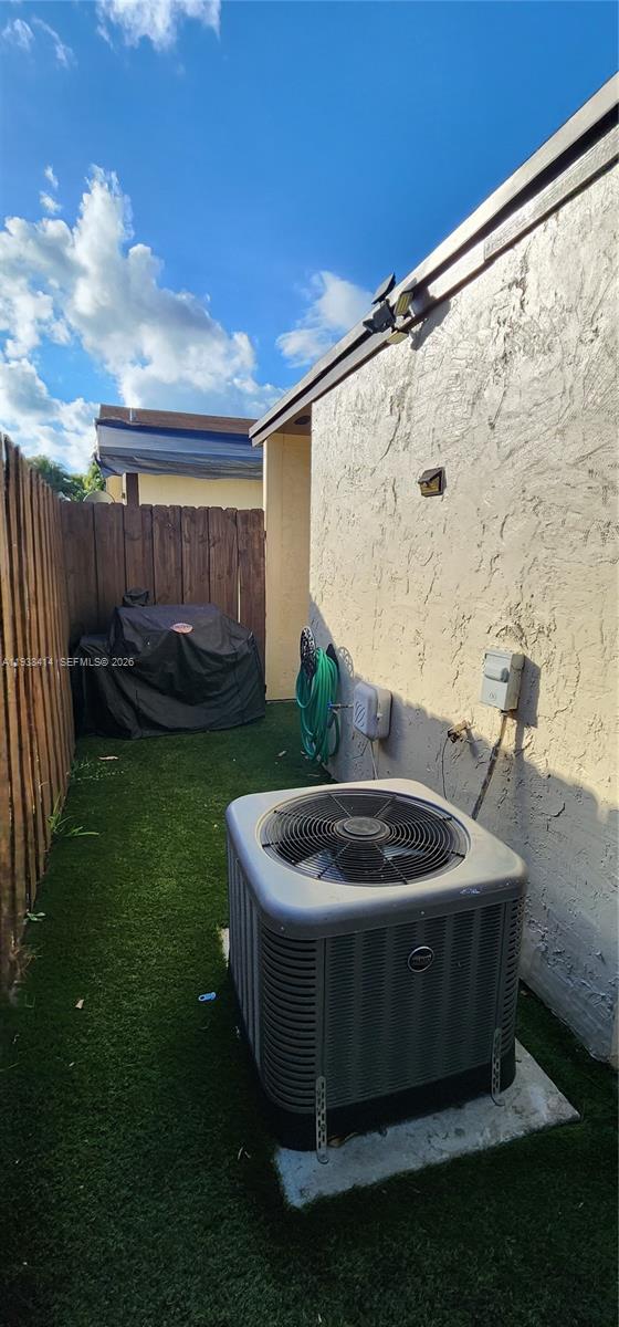 MEADOWS OF MIRAMAR PHASE - Residential Lease