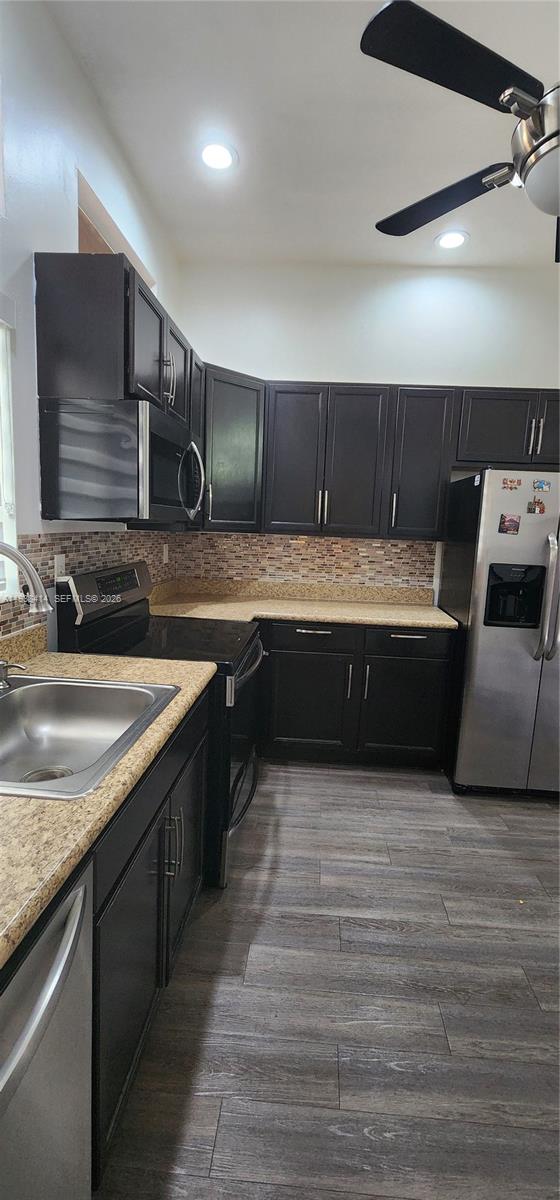 MEADOWS OF MIRAMAR PHASE - Residential Lease