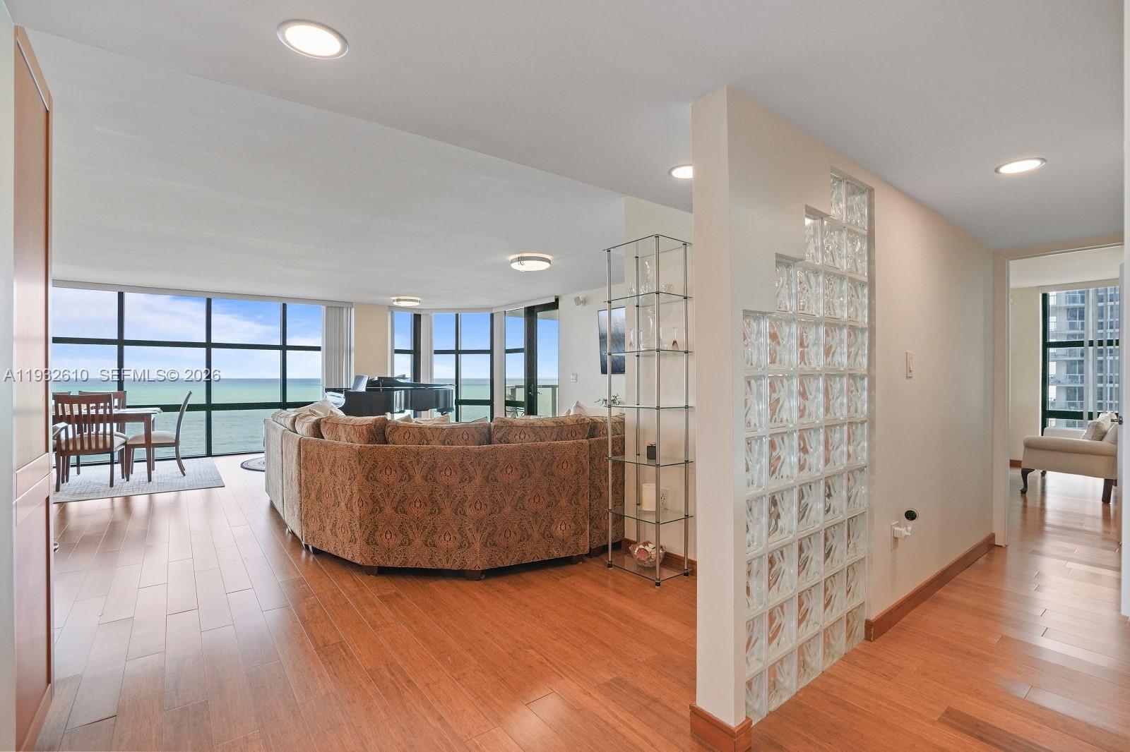 MAR DEL PLATA CONDO - Residential
