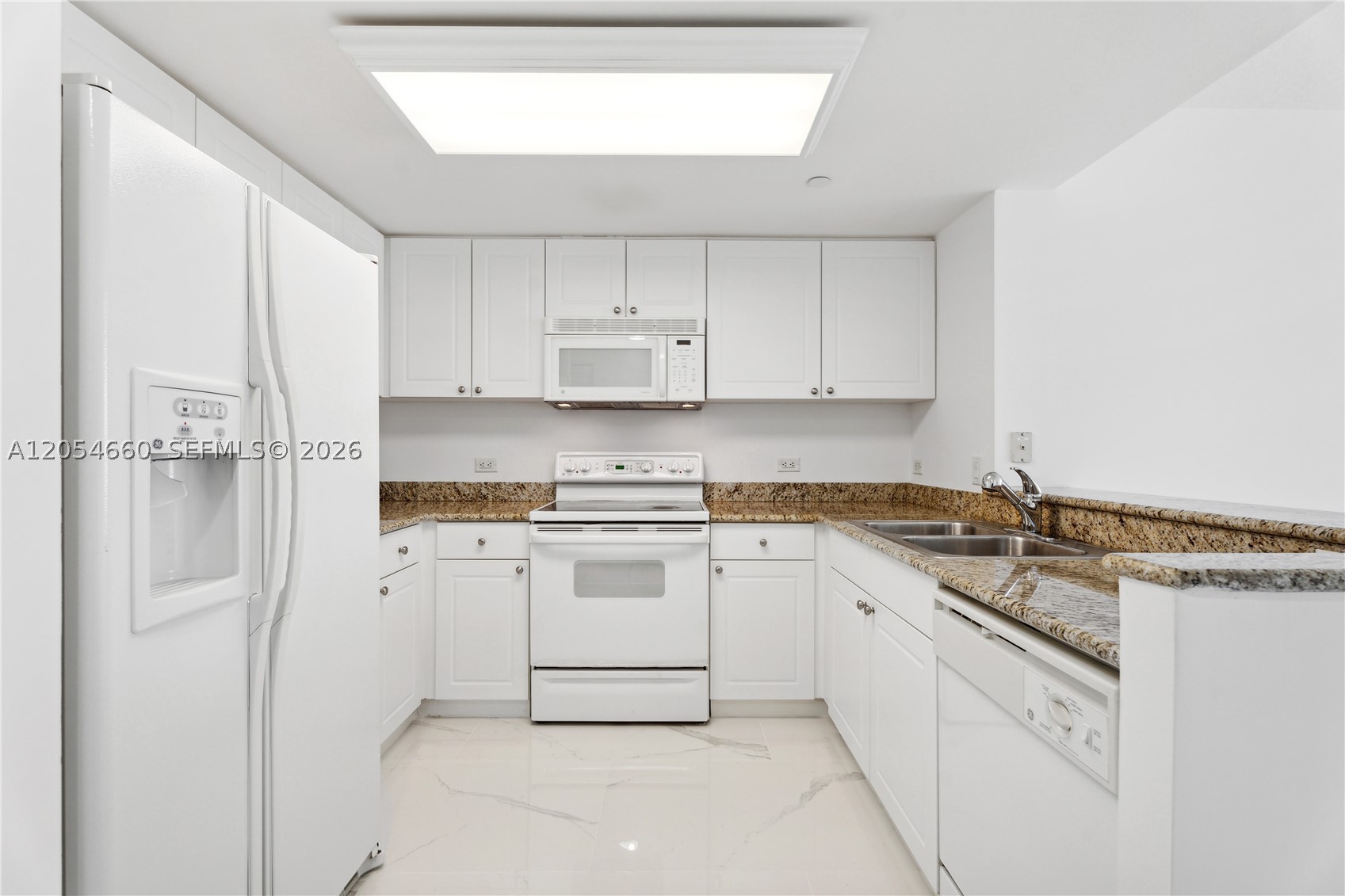 TURNBERRY ON THE GREEN - Residential