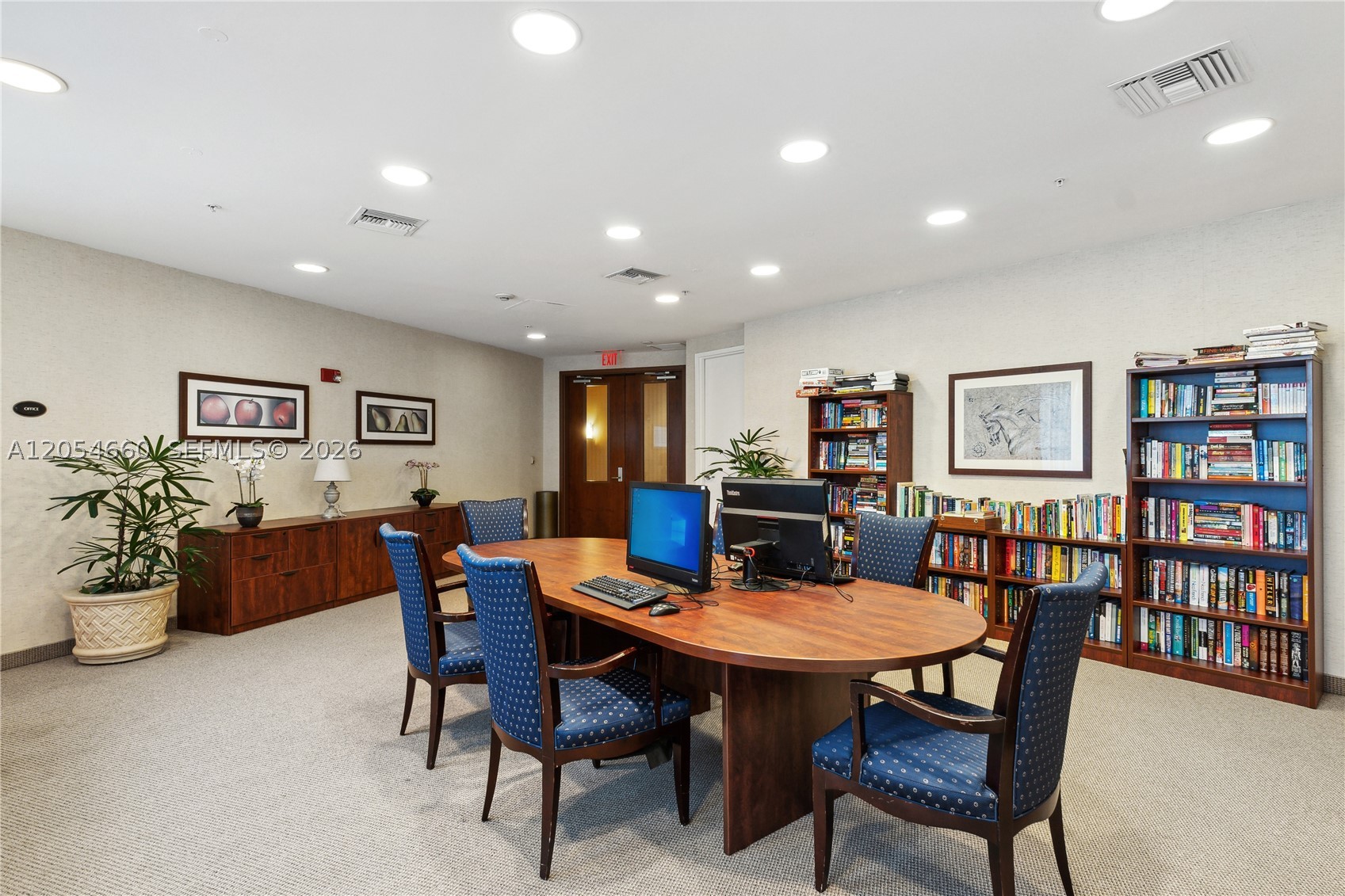 TURNBERRY ON THE GREEN - Residential