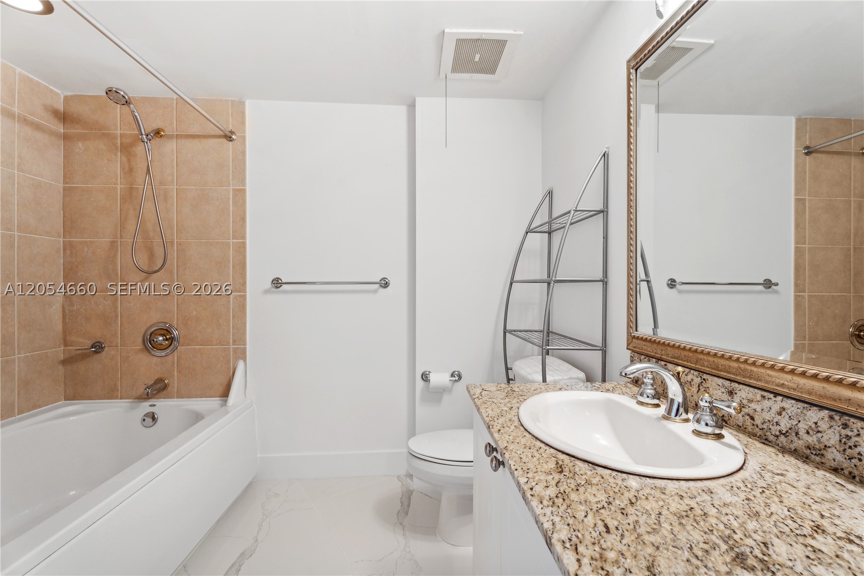 TURNBERRY ON THE GREEN - Residential