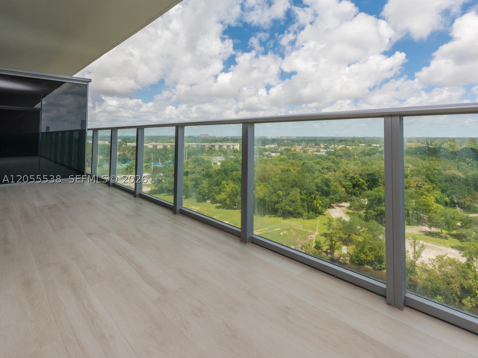 THE HARBOUR NORTH CONDO - Residential