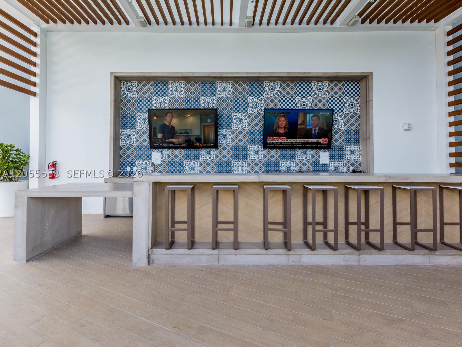 THE HARBOUR NORTH CONDO - Residential