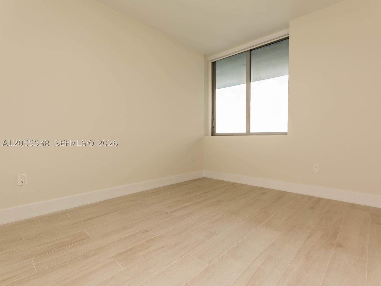THE HARBOUR NORTH CONDO - Residential