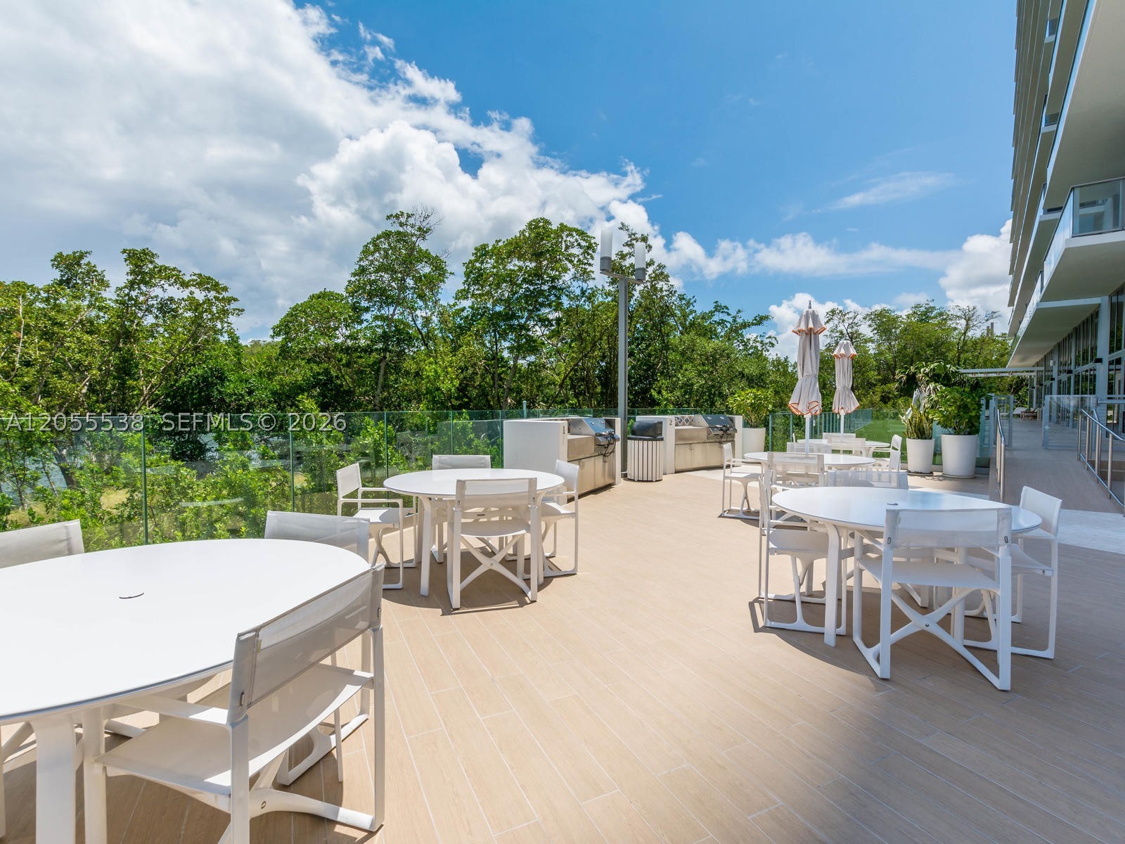 THE HARBOUR NORTH CONDO - Residential