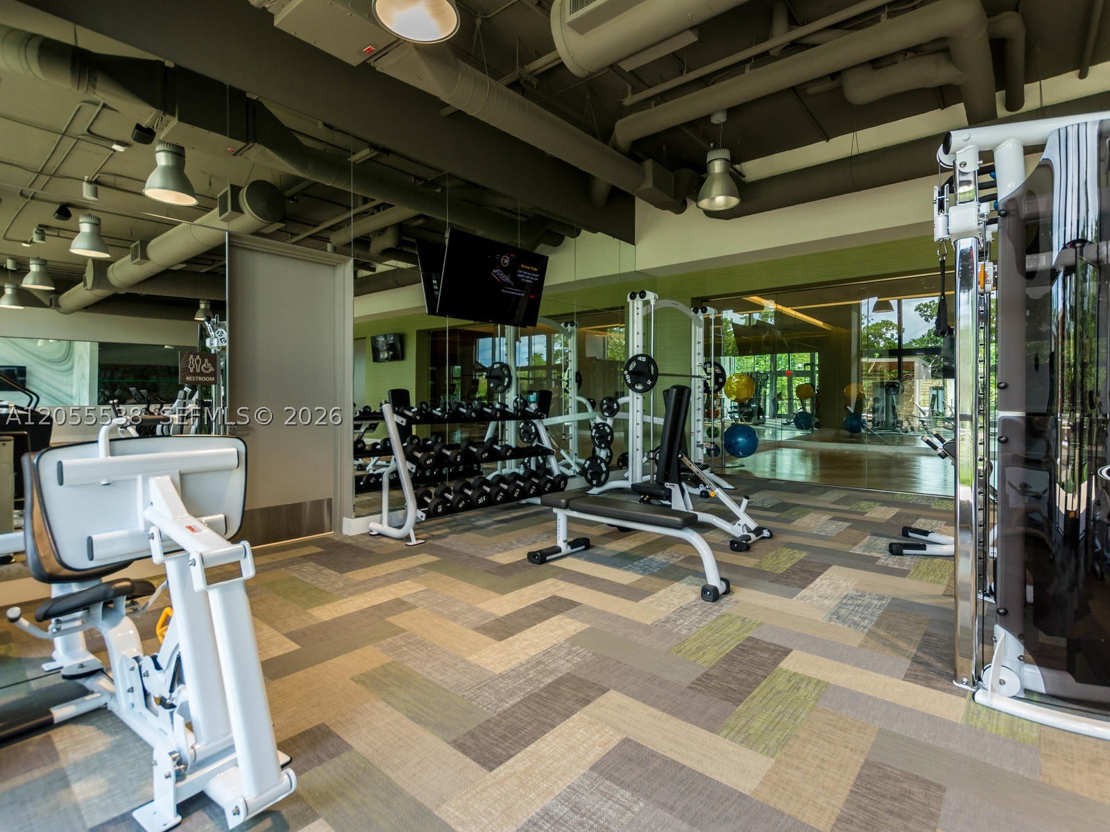 THE HARBOUR NORTH CONDO - Residential