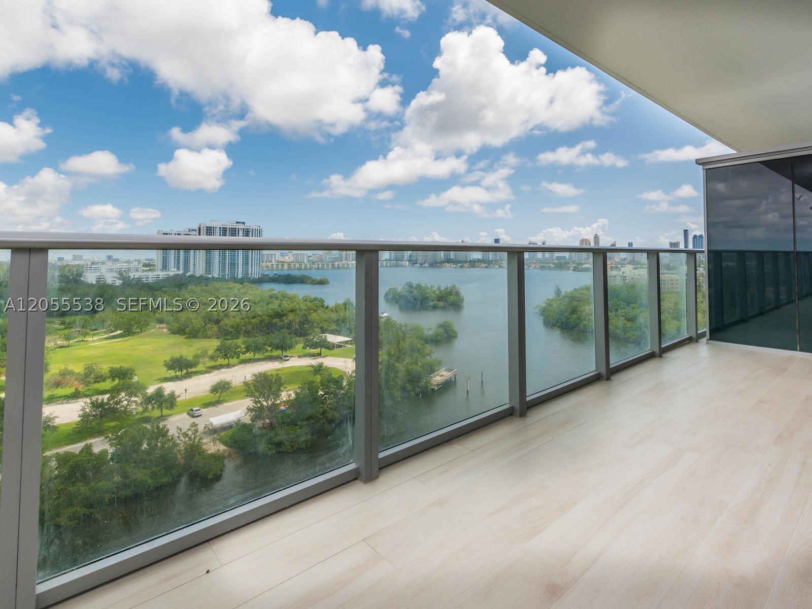 THE HARBOUR NORTH CONDO - Residential