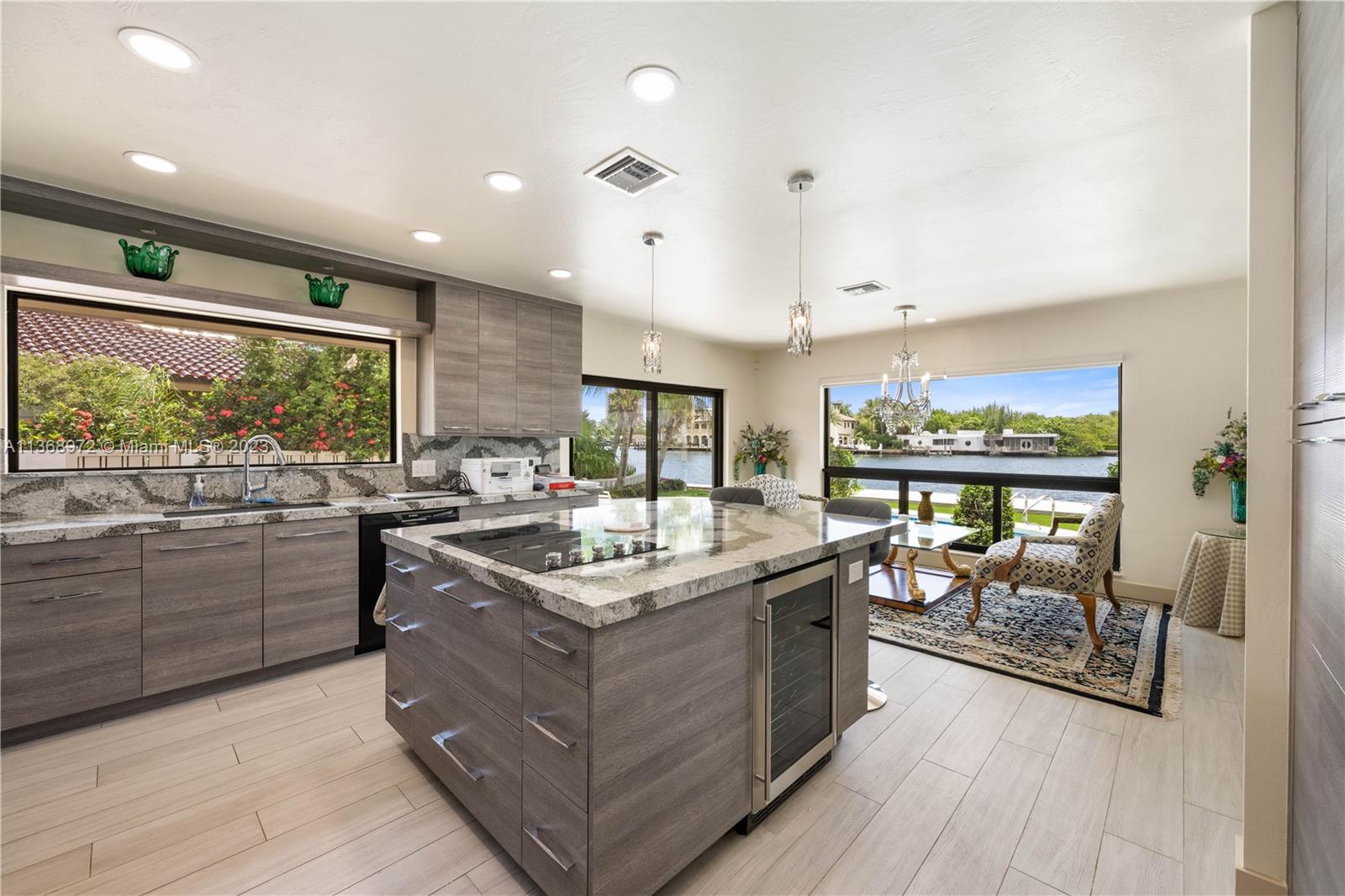 CORAL RIDGE NORTH - Residential