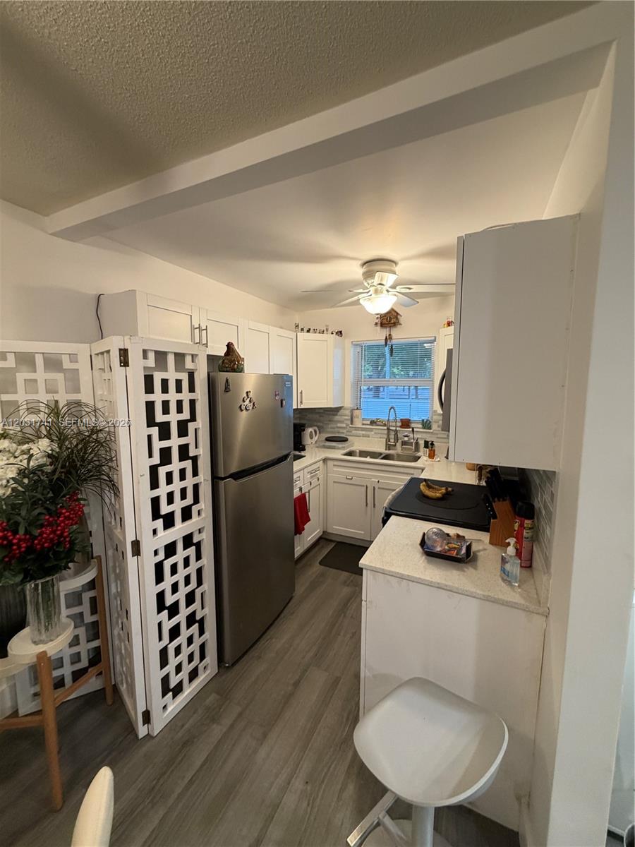 Astor condominium - Residential