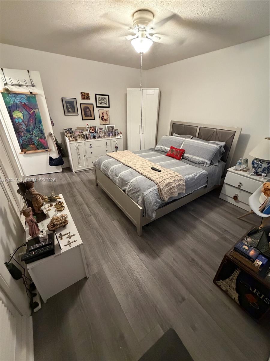 Astor condominium - Residential