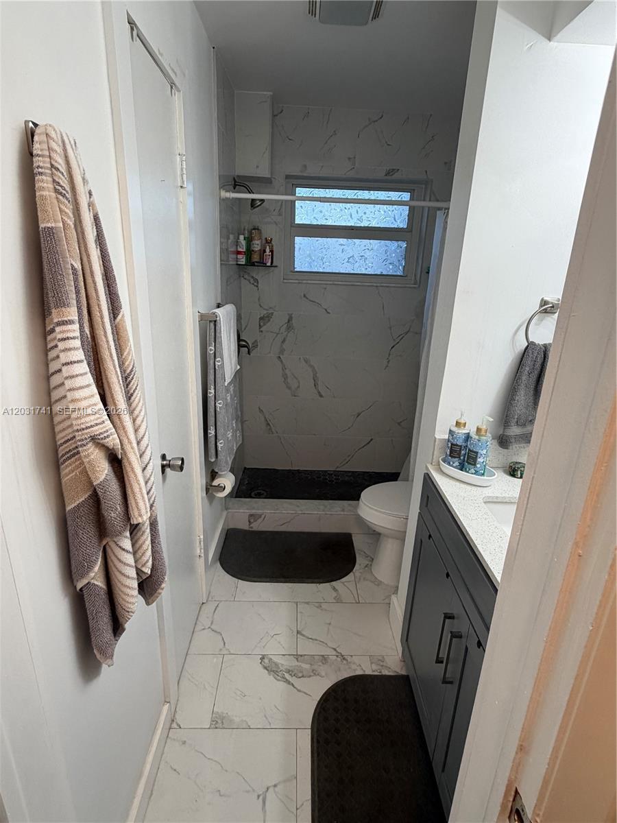Astor condominium - Residential