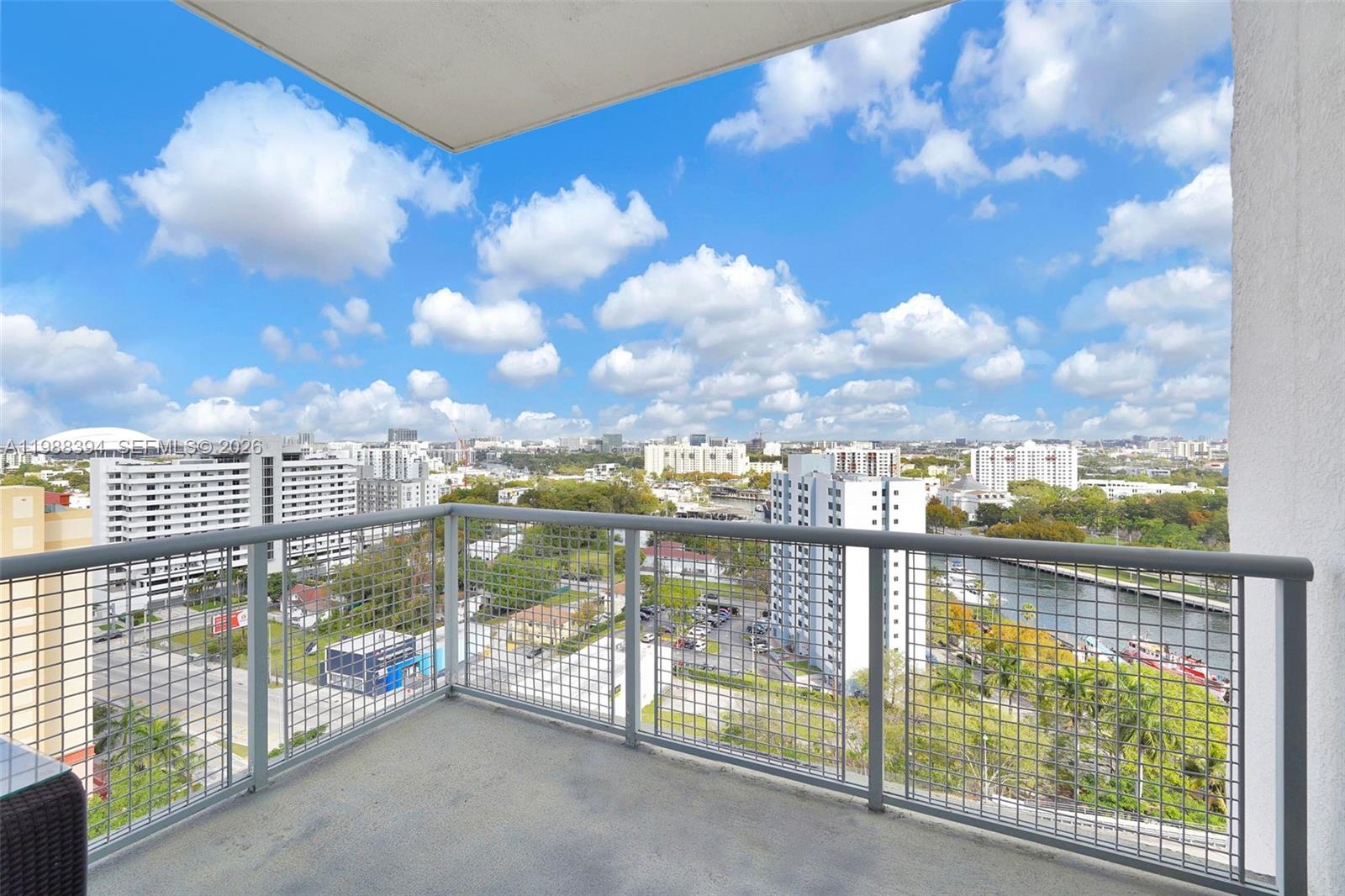 NEO CONDO - Residential