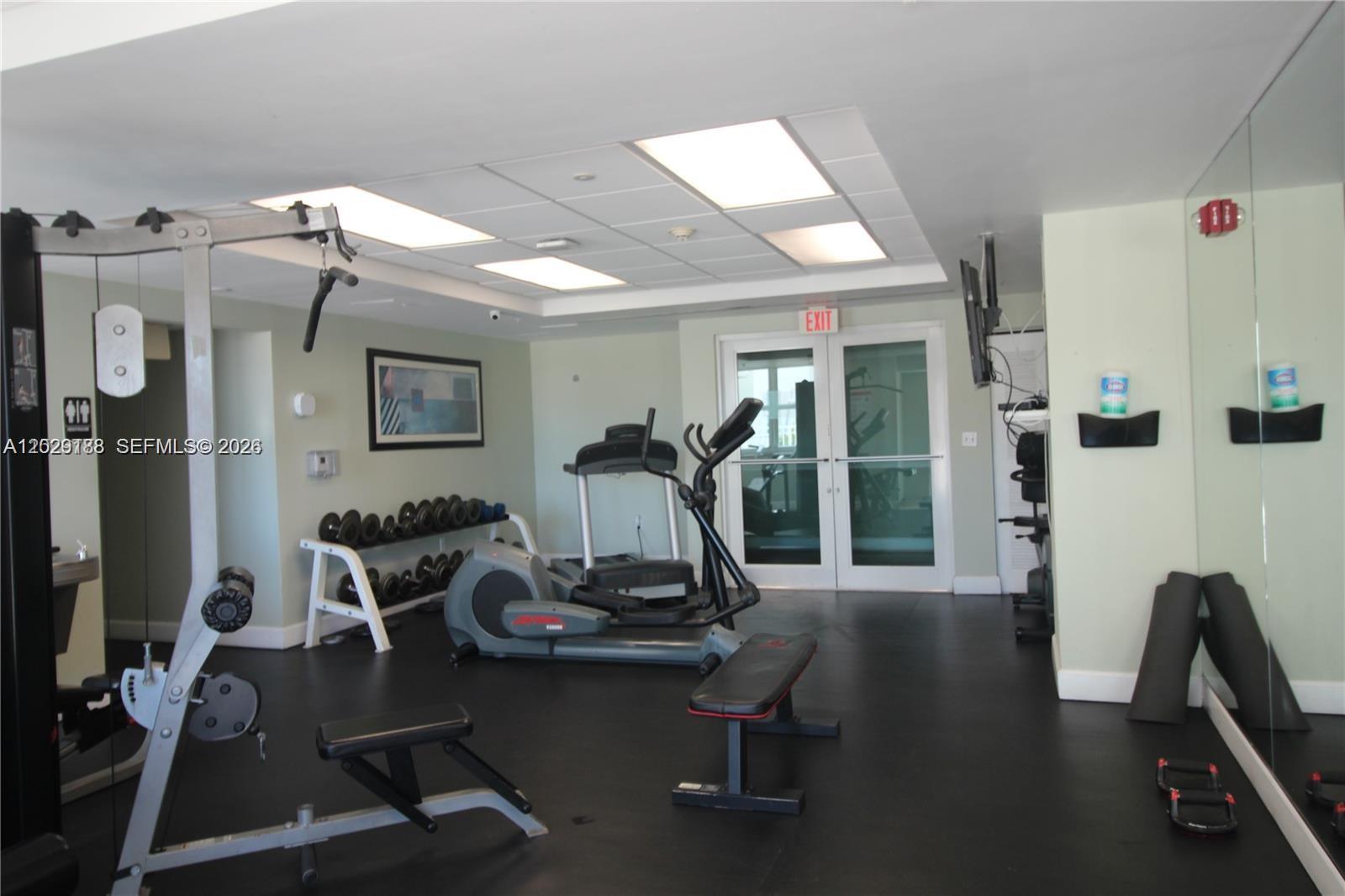 DOUGLAS GRAND CONDO - Residential Lease