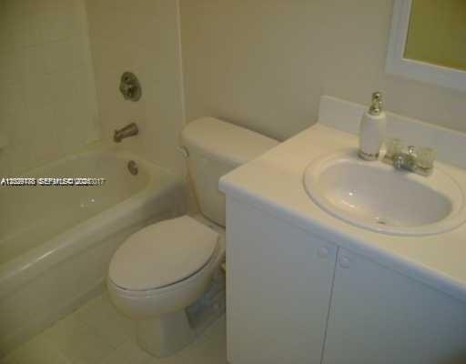 DOUGLAS GRAND CONDO - Residential Lease