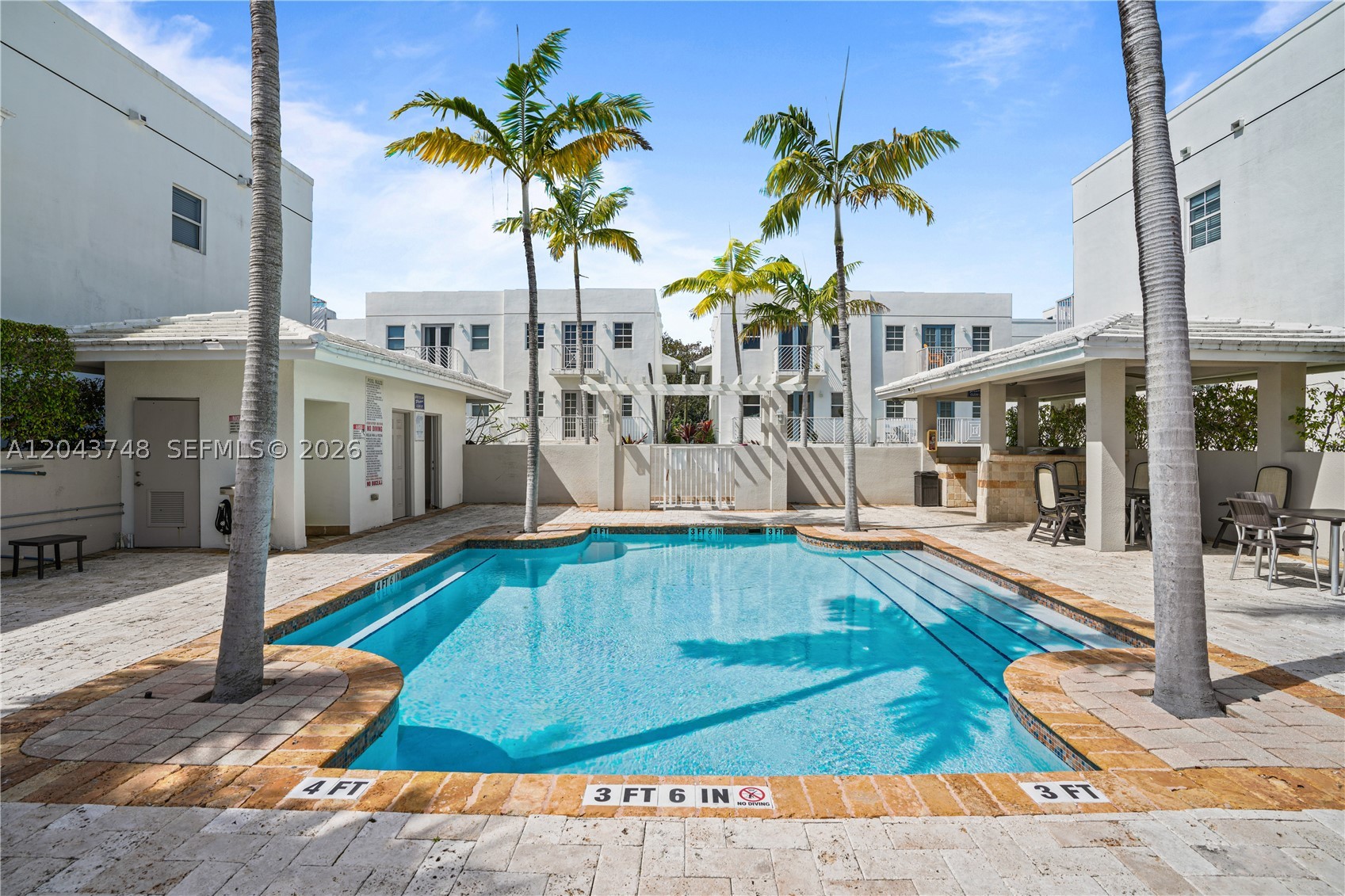 ROADS END VILLAGE CONDO - Residential