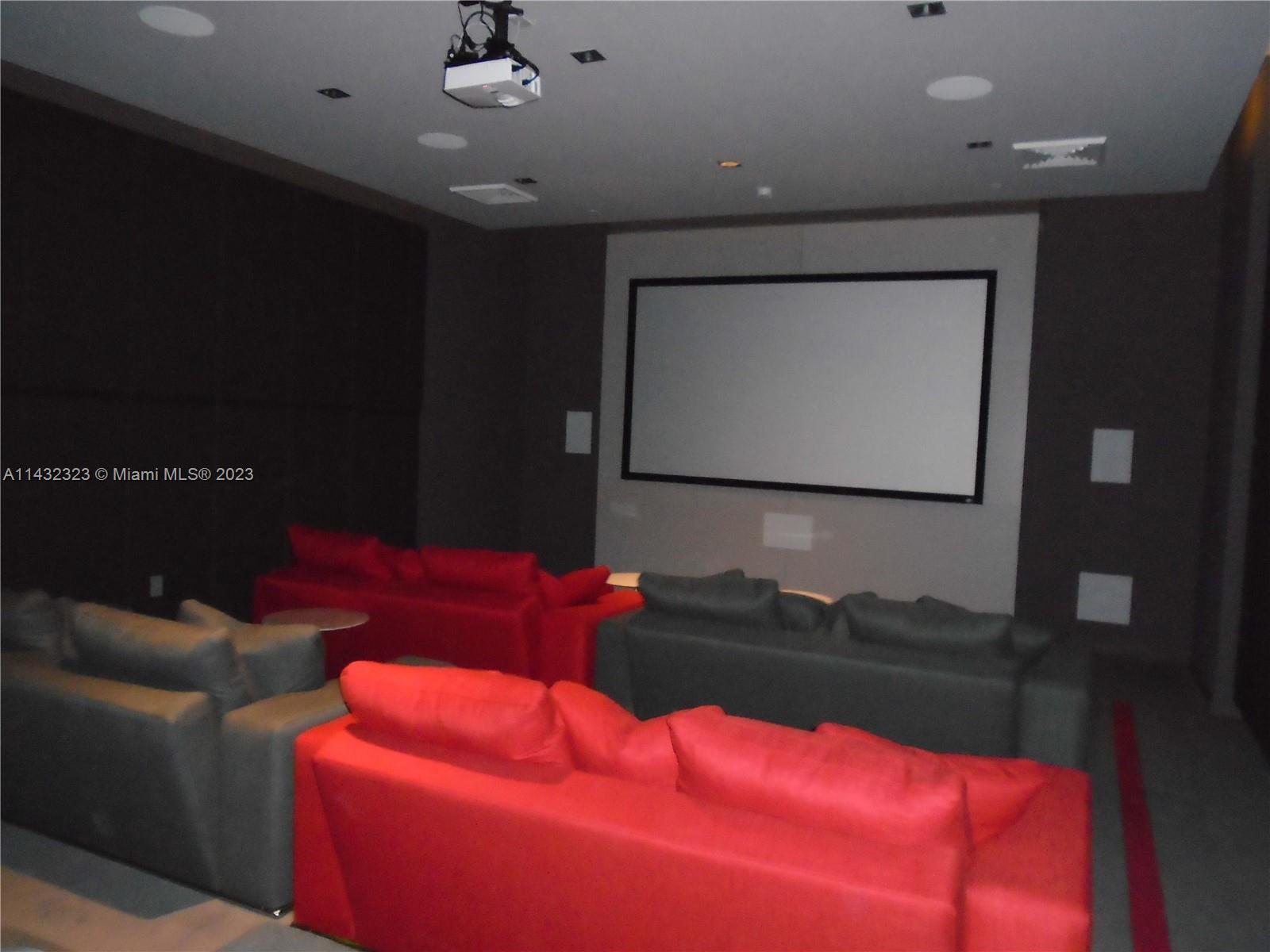 1100 MILLECENTO RESIDENCE - Residential Lease