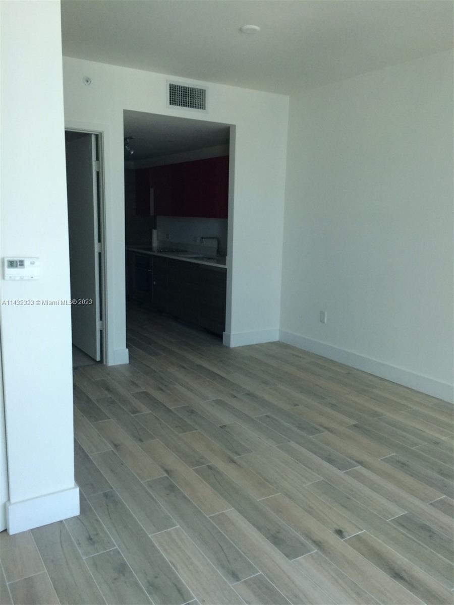 1100 MILLECENTO RESIDENCE - Residential Lease