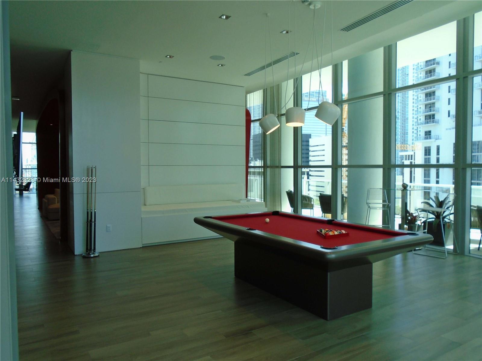 1100 MILLECENTO RESIDENCE - Residential Lease
