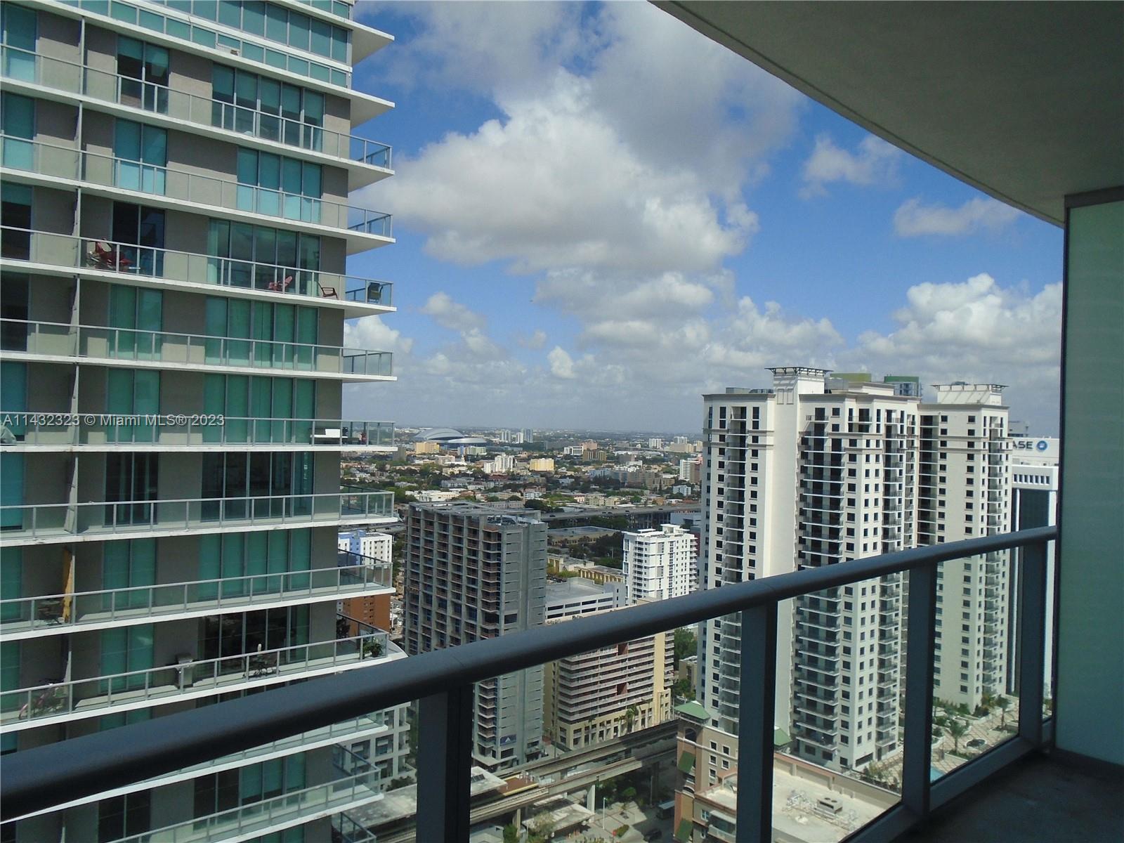1100 MILLECENTO RESIDENCE - Residential Lease
