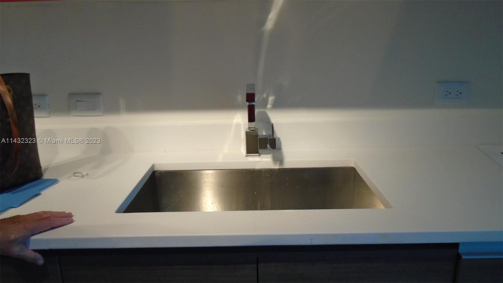 1100 MILLECENTO RESIDENCE - Residential Lease