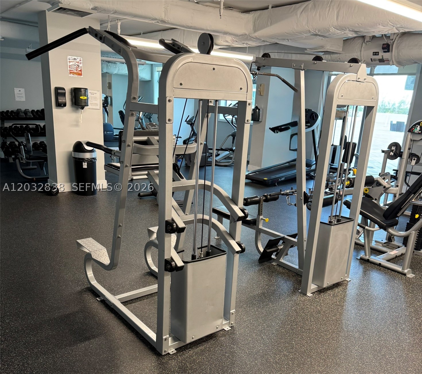 HOLLYWOOD STATION RES CON - Residential Lease