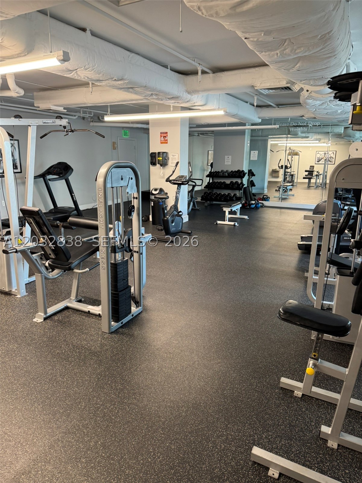 HOLLYWOOD STATION RES CON - Residential Lease