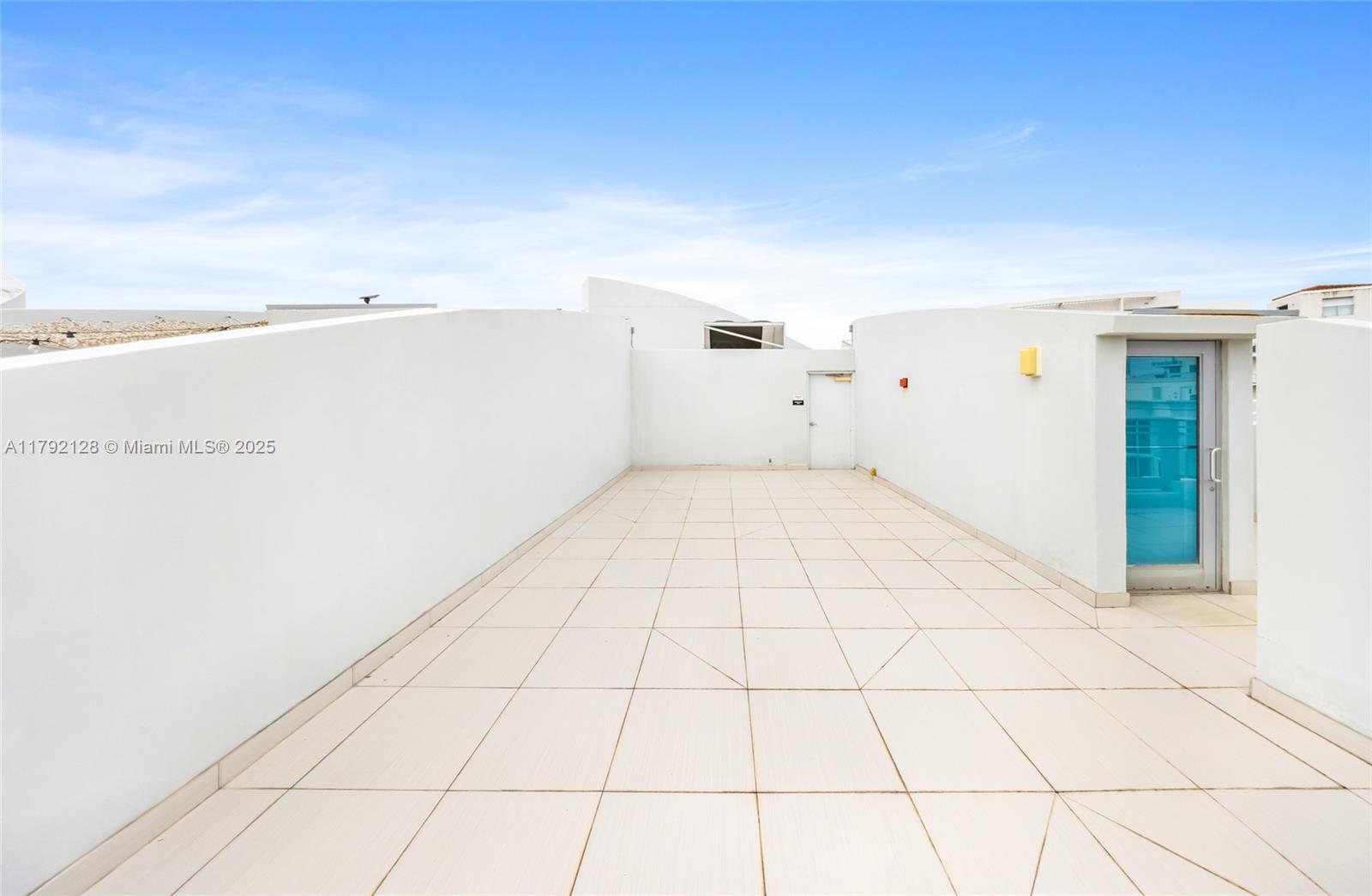 ARTECH RESIDENCES AT AVEN - Residential Lease