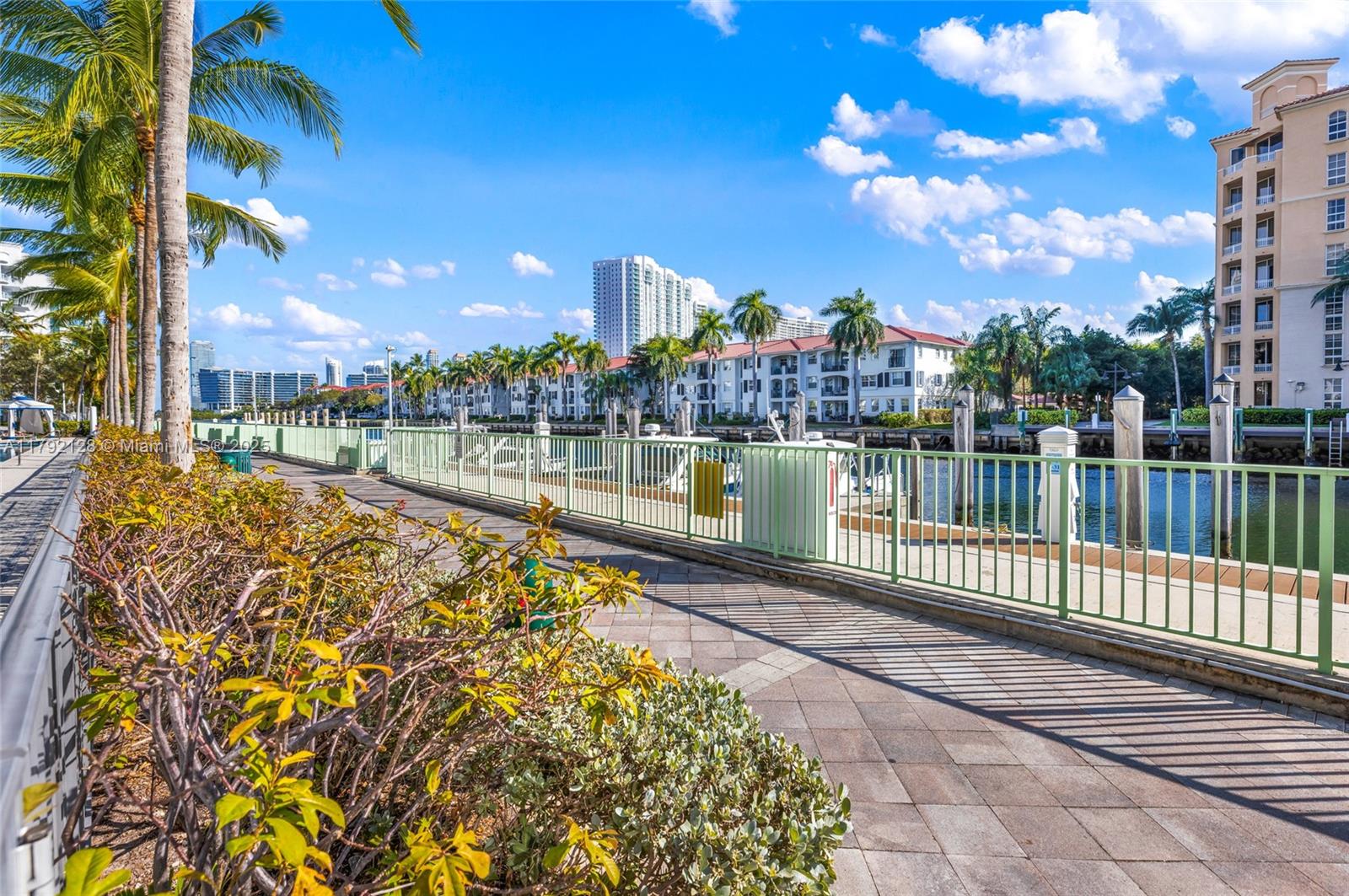 ARTECH RESIDENCES AT AVEN - Residential Lease