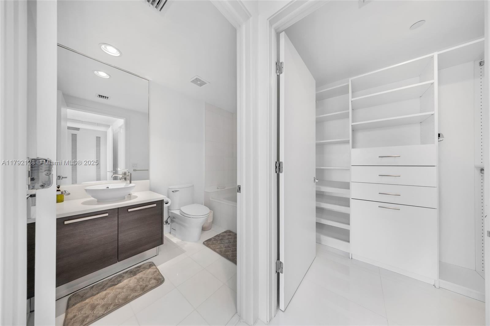 ARTECH RESIDENCES AT AVEN - Residential Lease