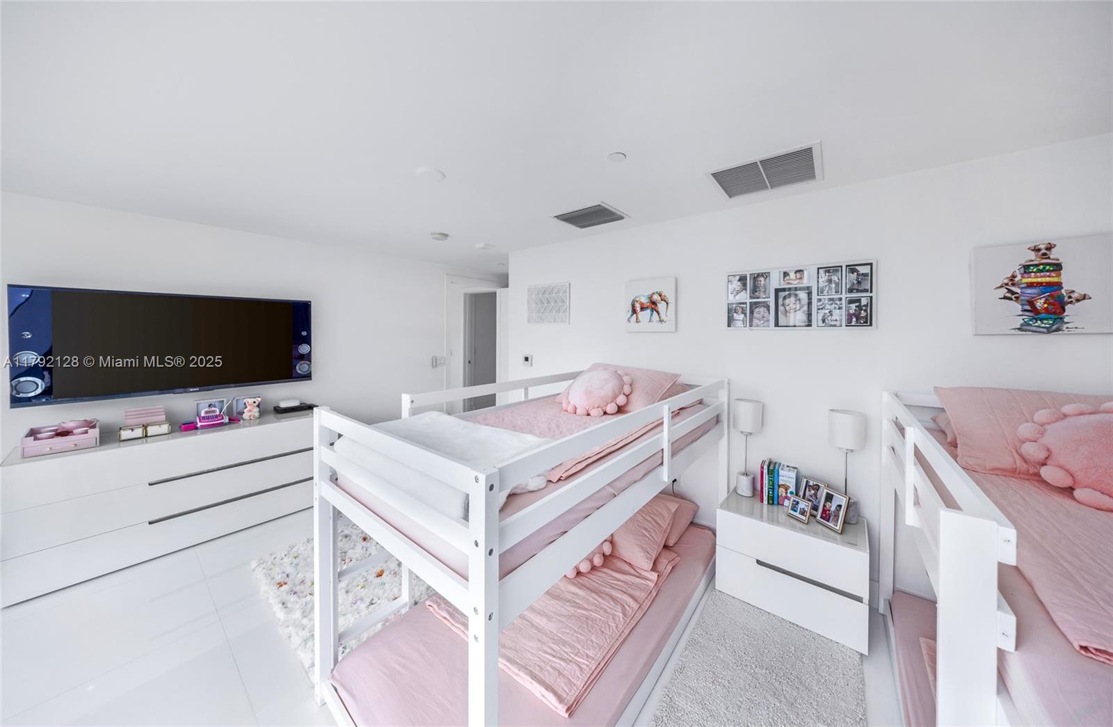 ARTECH RESIDENCES AT AVEN - Residential Lease